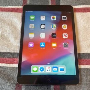 I’m selling a Ipad , i don’t really use it but it’s in good condition